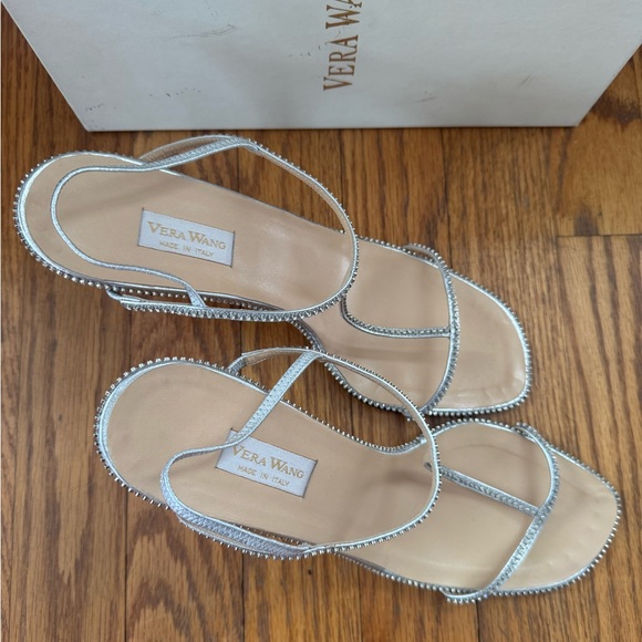 Women’s Vera Wang Silver/Diamond Heels Size 8.5 - Picture 3 of 3